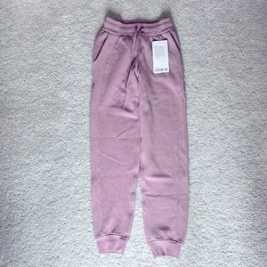 Lululemon Scuba HR Jogger. Size 0. New with tags!